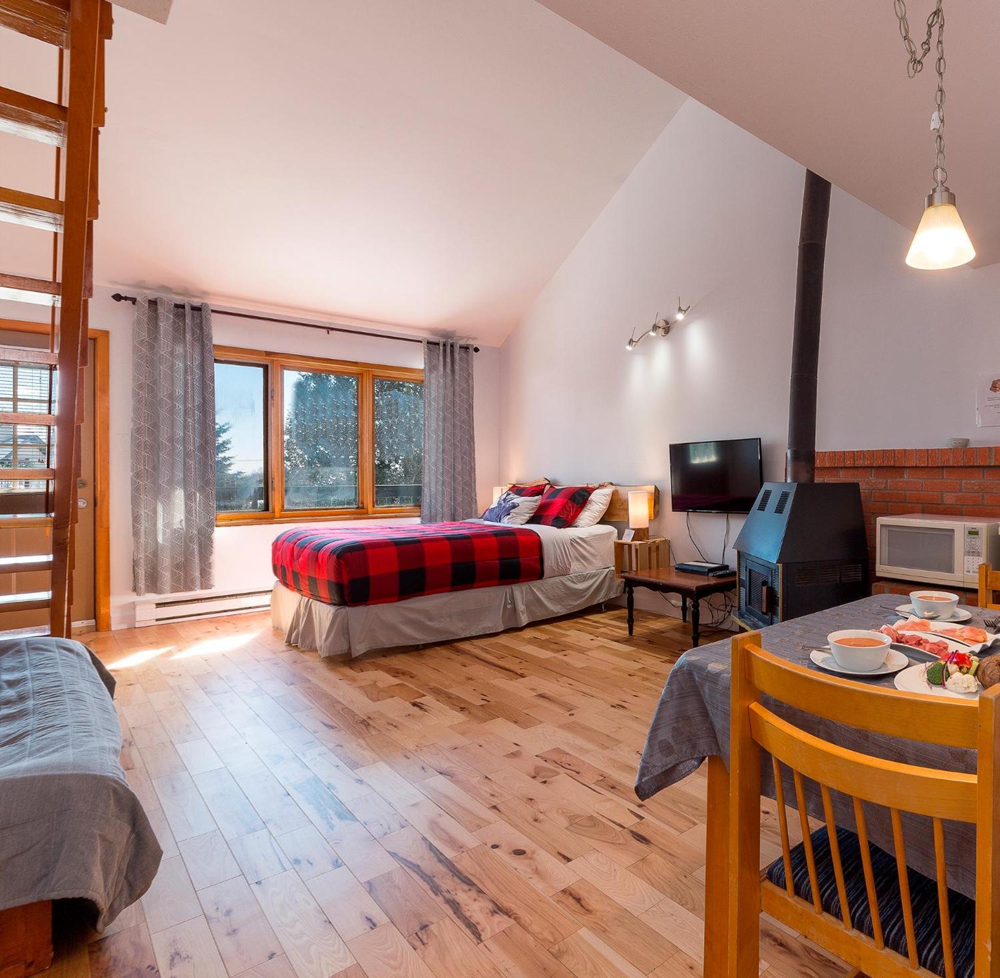Complexe Les Neiges Hotell Beaupré Exteriör bild